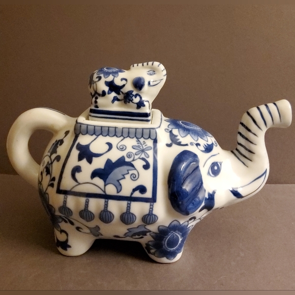Blue and White Handpainted Chinese Elephant Teapot